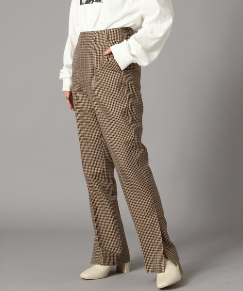 LOWRYS FARM（ローリーズファーム）の「センタープレススリムスリットパンツ 853331（その他パンツ・レディース・ホワイト/ブラック/ブラウン系その他・MEDIUM/LARGE）」の3枚目の写真