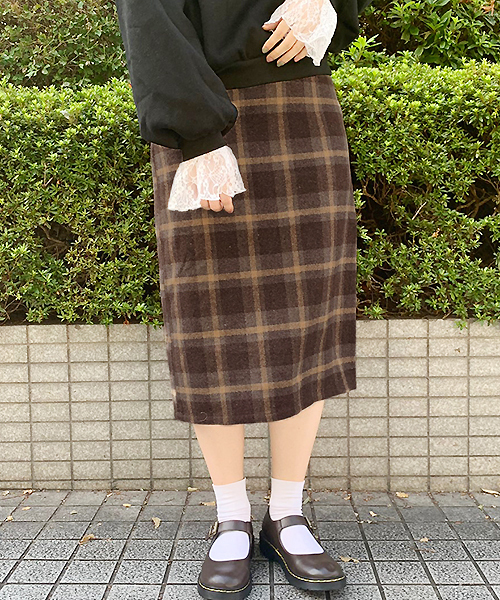 apres jour（アプレジュール）の「厚手チェックナロースカート【ZOZOTOWN限定アイテム】（スカート・レディース・ダークブラウン/ベージュ/ブラウン系その他・フリー）」の15枚目の写真