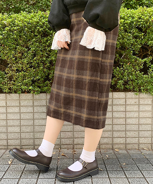 apres jour（アプレジュール）の「厚手チェックナロースカート【ZOZOTOWN限定アイテム】（スカート・レディース・ダークブラウン/ベージュ/ブラウン系その他・フリー）」の21枚目の写真