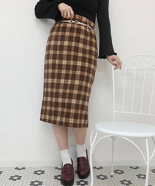 apres jour（アプレジュール）の「厚手チェックナロースカート【ZOZOTOWN限定アイテム】（スカート・レディース・ダークブラウン/ベージュ/ブラウン系その他・フリー）」の9枚目の写真