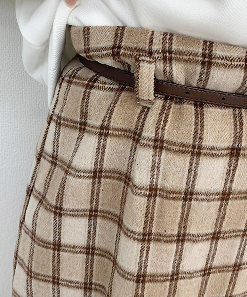 apres jour（アプレジュール）の「厚手チェックナロースカート【ZOZOTOWN限定アイテム】（スカート・レディース・ダークブラウン/ベージュ/ブラウン系その他・フリー）」の10枚目の写真