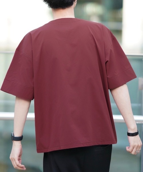 anown(アノン)の「配色ステッチハーフジップ 半袖Tシャツ【ファッションインフルエンサー とっしー×anown 限定コラボ】(Tシャツ/カットソー・メンズ・ブラック/レッド系その他・M/L)」の4枚目の写真