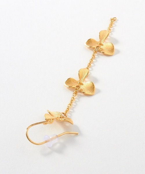 flower(フラワー)の「リトルフラワーズピアス(ピアス(片耳用)・レディース・ゴールド・FREE)」の6枚目の写真