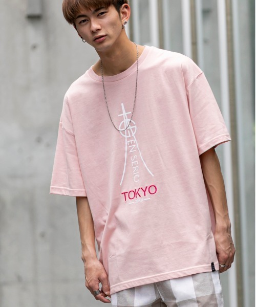 En serio TOKYO（エンソリオトーキョー）の「タワーロゴ ビッグシルエット Tシャツ【TOKYO20XX】（Tシャツ/カットソー・メンズ・ブラック/サンドベージュ/オフホワイト/スモークピンク・L/LL/S/M）」の6枚目の写真