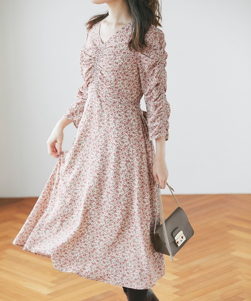 クローゼット のファッション Closet トッコ Tocco ウエストりぼん付きフラワープリントシャーリングワンピース ワンピース Closet トッコ クローゼット のワンピース ウエストりぼん付きフラワープリントシャーリングワンピース 186 1497 を購入できます