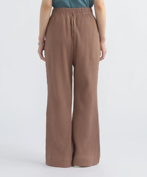 FEELING MADE（フィーリングメイド）の「FEELING MADE ストレッチリブ フレアパンツ（その他パンツ・レディース・ブラック/ケリー/ベージュ・LARGE/SMALL/MEDIUM）」の19枚目の写真