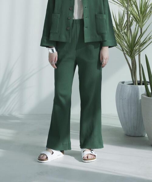 FEELING MADE（フィーリングメイド）の「FEELING MADE ストレッチリブ フレアパンツ（その他パンツ・レディース・ブラック/ケリー/ベージュ・LARGE/SMALL/MEDIUM）」の14枚目の写真