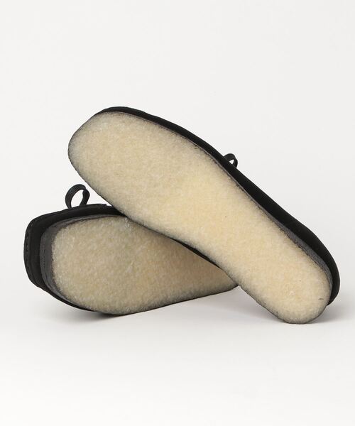Clarks（クラークス）の「CLARKS(クラークス) Wallabee（モカシン/デッキシューズ・メンズ・ブラック・26/27/25.5/26.5/25/27.5）」の3枚目の写真
