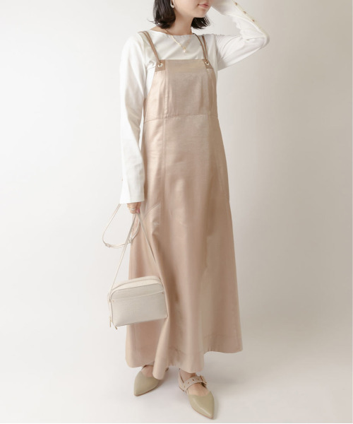 RANDA(ランダ)の「フレアラインキャミワンピース(ワンピース・レディース・ブラウン/ピンク/グリーン・1/0)」の9枚目の写真