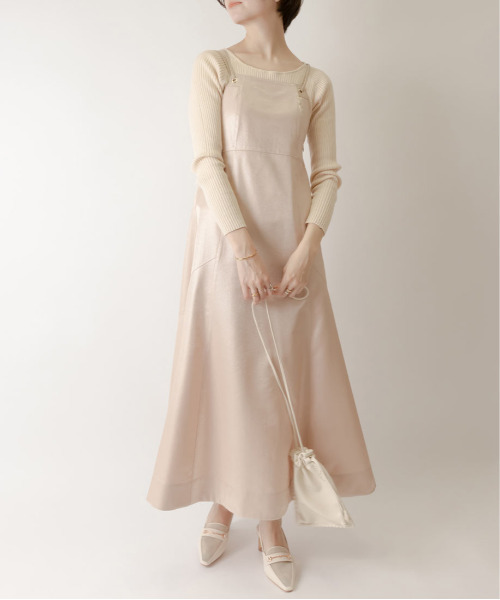 RANDA(ランダ)の「フレアラインキャミワンピース(ワンピース・レディース・ブラウン/ピンク/グリーン・1/0)」の4枚目の写真