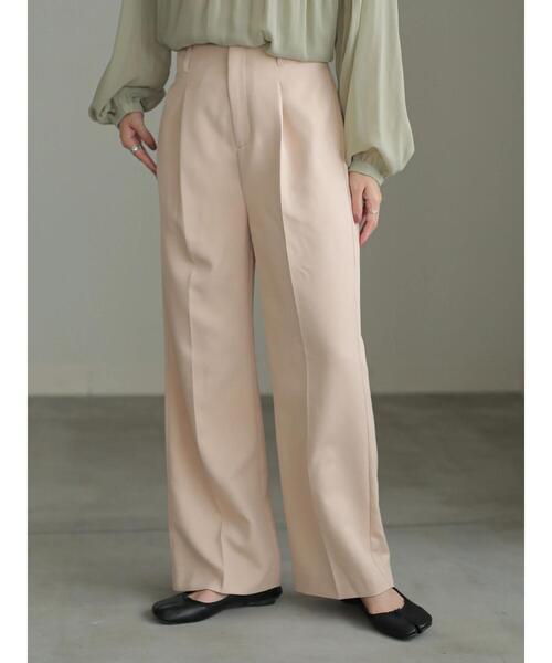 earth music&ecology(アースミュージックアンドエコロジー)の「【WEB限定】センタープレスストレートパンツ *(その他パンツ・レディース・ミント/ライトベージュ/ブルー/レッド系その他/ダークパープル/チョコ・S/M)」の2枚目の写真