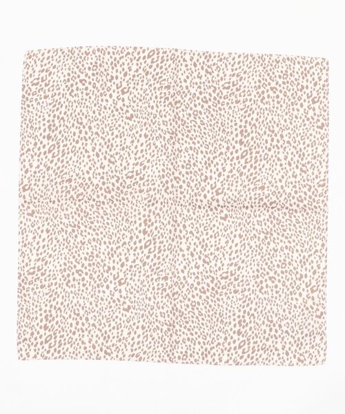 CRAFT STANDARD BOUTIQUE（クラフトスタンダードブティック）の「ヒョウ柄スカーフ　＊（ストール/ショール・レディース・ライトブラウン/ライトカーキ・FREE）」の5枚目の写真