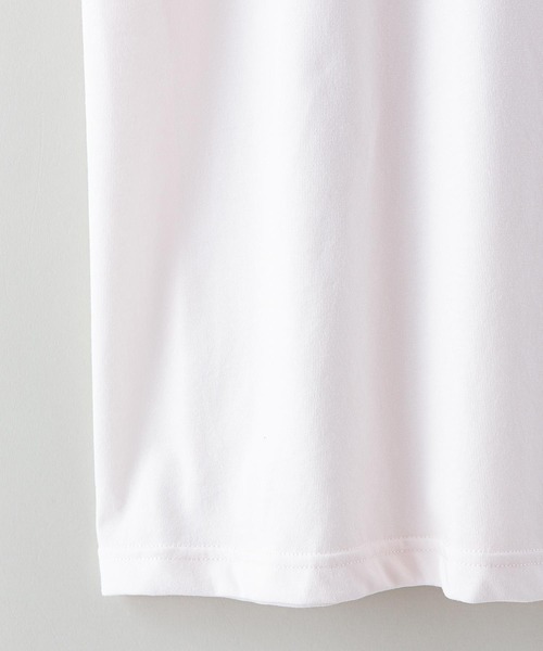 OUTDOOR PRODUCTS(アウトドアプロダクツ)の「【OUTDOOR PRODUCTS】ドライ機能付き(速乾機能)ワンポイントブランドロゴ/ビッグシルエットTシャツ(Tシャツ/カットソー・メンズ・ホワイト/ブラック/ベージュ/カーキ/ライトピンク・MEDIUM/LARGE/X-LARGE)」の9枚目の写真