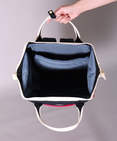 anello（アネロ）の「(LF)【anello】がばっと開く 口金 バックパック(ラージサイズ)（バックパック/リュック・レディース・ライトグレー/ブラック/ネイビー/グレー/マスタード/トリコロール/ベージュ・ONE SIZE）」の21枚目の写真