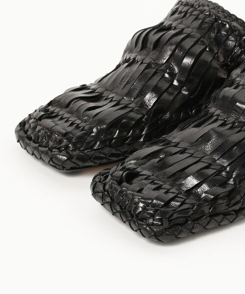 Ray BEAMS(レイビームス)の「miista / SUSAN サンダル(サンダル・レディース・ブラック/ベージュ・38/37/39/36)」の3枚目の写真