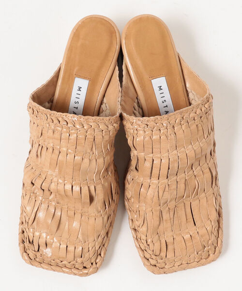 Ray BEAMS(レイビームス)の「miista / SUSAN サンダル(サンダル・レディース・ブラック/ベージュ・38/37/39/36)」の11枚目の写真