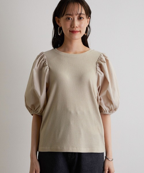 vis-`a-vis（ビサビ）の「【WEB限定】異素材コンビボリューム袖プルオーバー（Tシャツ/カットソー・レディース・ブラック/ホワイト系その他/ベージュ/サックスブルー・FREE）」の10枚目の写真