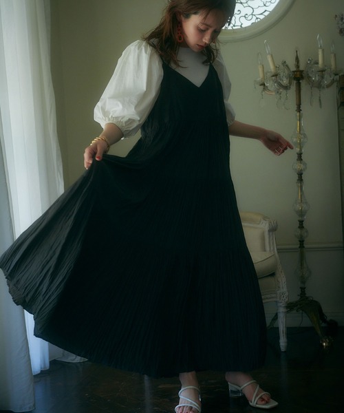 vis-`a-vis（ビサビ）の「【WEB限定】異素材コンビボリューム袖プルオーバー（Tシャツ/カットソー・レディース・ブラック/ホワイト系その他/ベージュ/サックスブルー・FREE）」の5枚目の写真