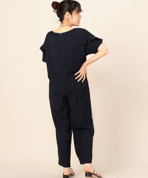 NOLLEY’S(ノーリーズ)の「麻調合繊袖フリルプルオーバーブラウス(シャツ/ブラウス・レディース・ネイビー/カーキ/ミント・38/36)」の21枚目の写真