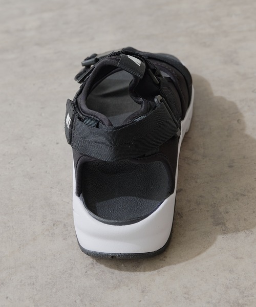 NIKE（ナイキ）の「NIKE/キャニオンサンダル（サンダル・レディース・ブラック/ベージュ・23cm/24cm/25cm）」の19枚目の写真