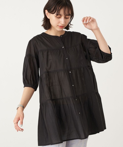 earth music&ecology（アースミュージックアンドエコロジー）の「ティアードチュニック ＊（Tシャツ/カットソー・レディース・サックスブルー/ホワイト系その他2/オフホワイト/ブラック/ピンクベージュ・FREE）」の3枚目の写真