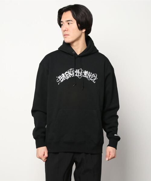 Back Channel（バックチャンネル）の「SMOKE COLLEGE LOGO PULLOVER PARKA（パーカー・メンズ・ブラック/ミックスグレー/ベージュ系その他・MEDIUM/LARGE/X-LARGE/XX-LARGE）」の12枚目の写真