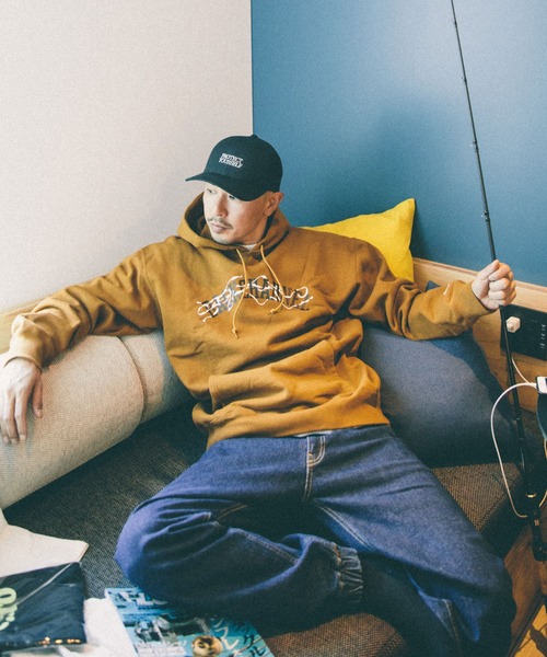 Back Channel（バックチャンネル）の「SMOKE COLLEGE LOGO PULLOVER PARKA（パーカー・メンズ・ブラック/ミックスグレー/ベージュ系その他・MEDIUM/LARGE/X-LARGE/XX-LARGE）」の19枚目の写真