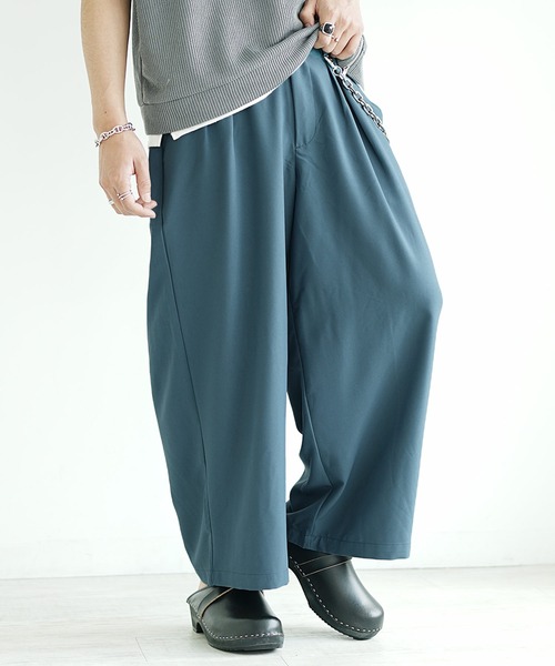 MinoriTY（マイノリティ）の「【MinoriTY】落ち感ワイドパンツ ワイドシルエット 極太スラックス メンズ イージーパンツ バギーパンツ バギースラックス 夏服【セットアップ対応】（スラックス・メンズ・カーキ/モカ/パープル系その他/チャコール/ブラック/キナリ/グリーン/ネイビー/グレー/ベージュ/グレイッシュベージュ/パープル/ブルー/モスグリーン・S/M/L）」の13枚目の写真