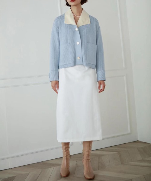 Leja（レジャ）の「【LEJA】ビジューボタンリブニットショートカーディガン（ニット/セーター・レディース・イエロー/ブルー/キャメル・FREE）」の9枚目の写真