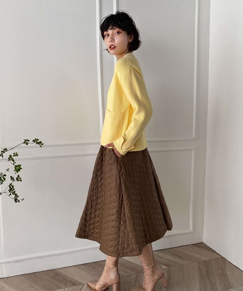 Leja（レジャ）の「【LEJA】ビジューボタンリブニットショートカーディガン（ニット/セーター・レディース・イエロー/ブルー/キャメル・FREE）」の12枚目の写真