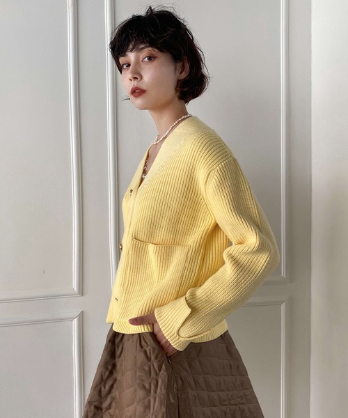 Leja（レジャ）の「【LEJA】ビジューボタンリブニットショートカーディガン（ニット/セーター・レディース・イエロー/ブルー/キャメル・FREE）」の11枚目の写真