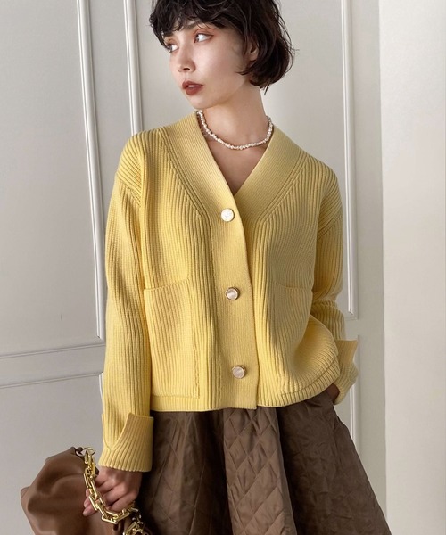 Leja（レジャ）の「【LEJA】ビジューボタンリブニットショートカーディガン（ニット/セーター・レディース・イエロー/ブルー/キャメル・FREE）」の13枚目の写真
