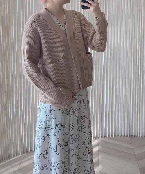 Leja（レジャ）の「【LEJA】ビジューボタンリブニットショートカーディガン（ニット/セーター・レディース・イエロー/ブルー/キャメル・FREE）」の15枚目の写真