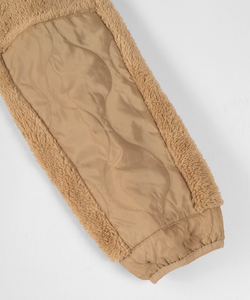 make a ray!(メイク ア レイ!)の「シェルパフリース×キルティング ジップスタンド ジャケット/ジップジャケット(ブルゾン・メンズ・ブラック/ベージュ/アイボリー・XL/M/L)」の10枚目の写真