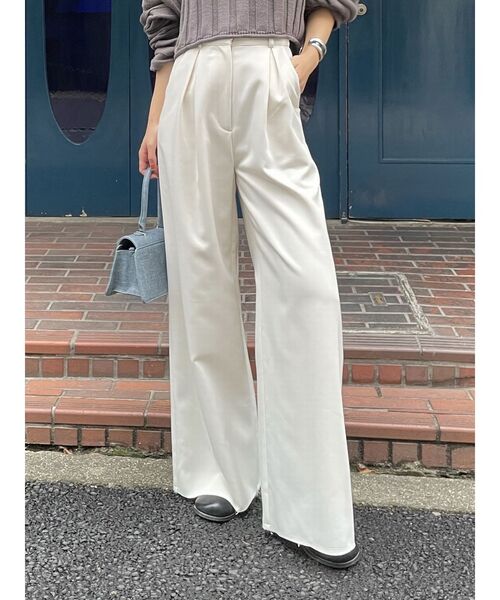 EMODA(エモダ)の「カルゼワイドパンツ(その他パンツ・レディース・ホワイト/ブラック/ブルー/ブラウン・SMALL/MEDIUM)」の2枚目の写真