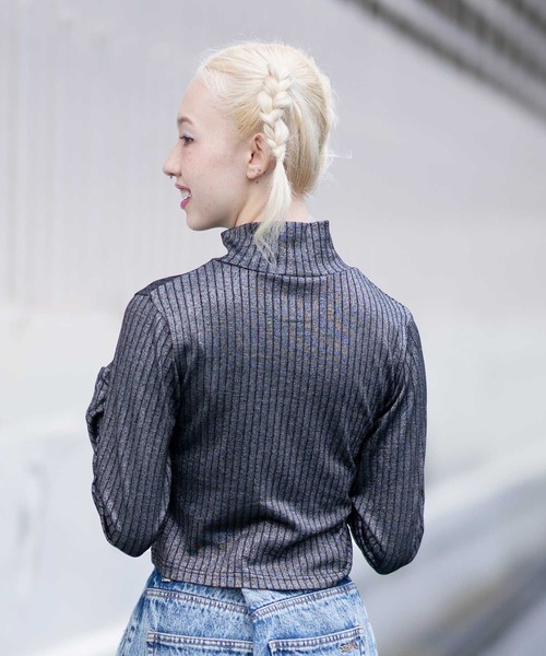 X-girl(エックスガール)の「GLITTER HIGH NECK TOP(Tシャツ/カットソー・レディース・ホワイト/ブラック/ライトパープル・S/M)」の17枚目の写真