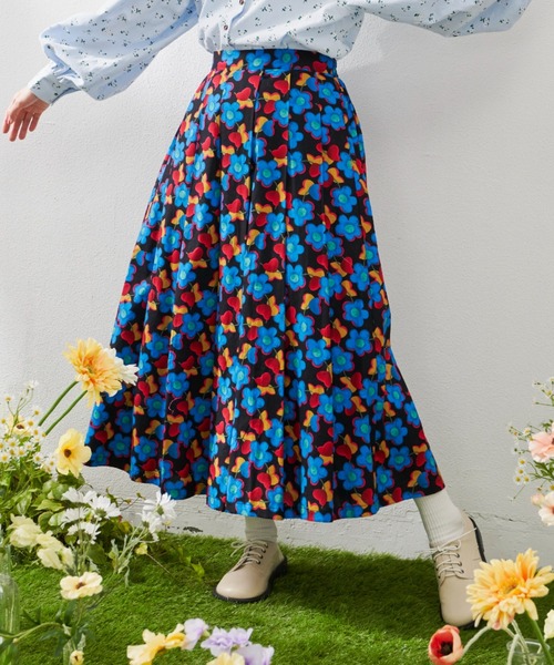 MERLOT（メルロー）の「フラワータックスカート（スカート・レディース・ナチュラル/ブラック・FREE）」の10枚目の写真