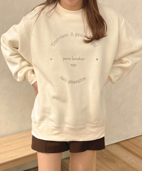 apres jour clair(アプレジュールクレア)の「【apres jour clair】刺繍オーバースウェット(スウェット・レディース・ダークブラウン/アイボリー・X-LARGE/FREE)」の3枚目の写真