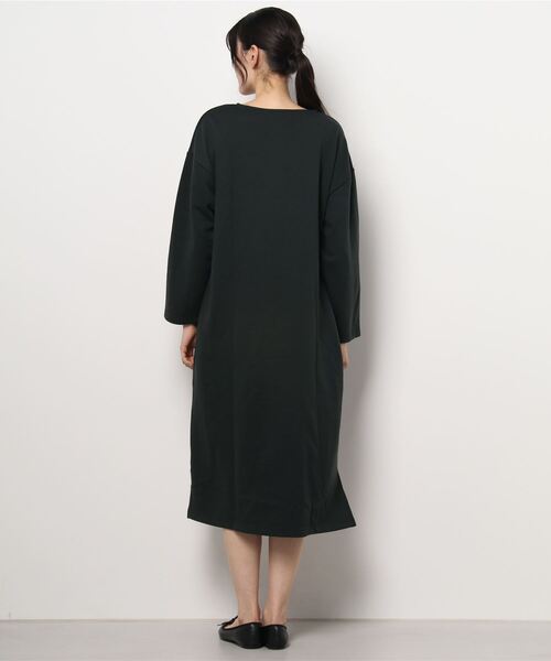 HONEYSUCKLE ROSE（ハニーサックルローズ）の「【HONEYSUCKLE ROSE】ヘンリーネックワンピース（ワンピース・レディース・オリーブ/ベージュ/ダークグレー・M/L）」の4枚目の写真