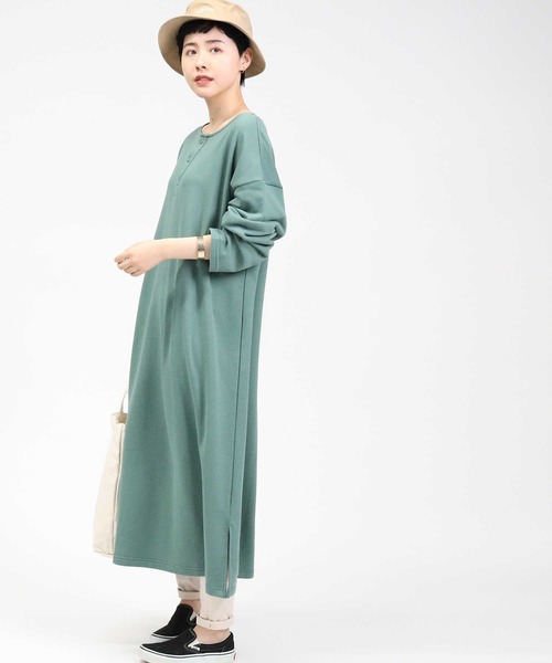 HONEYSUCKLE ROSE（ハニーサックルローズ）の「【HONEYSUCKLE ROSE】ヘンリーネックワンピース（ワンピース・レディース・オリーブ/ベージュ/ダークグレー・M/L）」の14枚目の写真