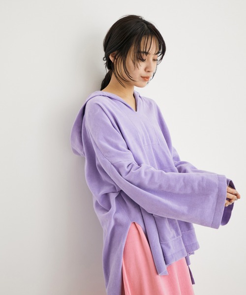 SALON adam et rope'(サロン アダム エ ロペ)の「【極上の肌ざわり】メキシカンパーカー -CreamyCotton /クリーミーコットン-(パーカー・レディース・パープル/グレー/イエロー・FREE)」の2枚目の写真