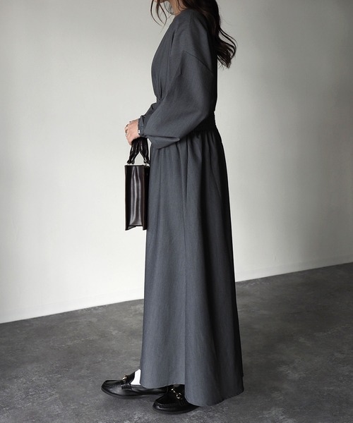 Riberry（リベリー）の「ウエストシャーリングワンピース（ワンピース・レディース・チャコールグレー/ブルー・MEDIUM）」の14枚目の写真