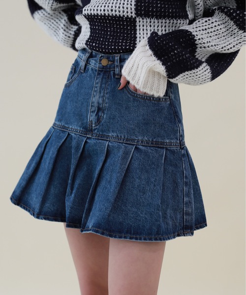 by muni:r(バイ ムニール)の「デニムプリーツスカートパンツ(デニムスカート・レディース・ブルー・SMALL/MEDIUM)」の11枚目の写真
