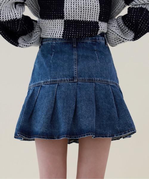 by muni:r(バイ ムニール)の「デニムプリーツスカートパンツ(デニムスカート・レディース・ブルー・SMALL/MEDIUM)」の9枚目の写真