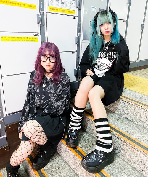 SPINNS（スピンズ）の「【ゆったりシルエット】HAGBEARデザイン ワンピ