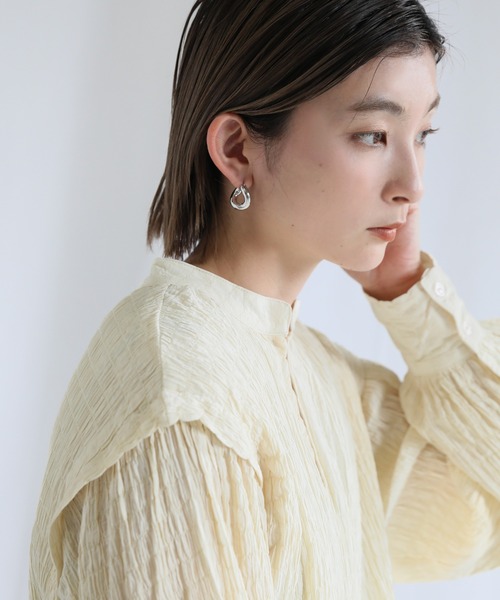 select MOCA（セレクトモカ）の「ツイストフープピアス（ピアス（両耳用）・レディース・シルバー/ゴールド・FREE）」の4枚目の写真