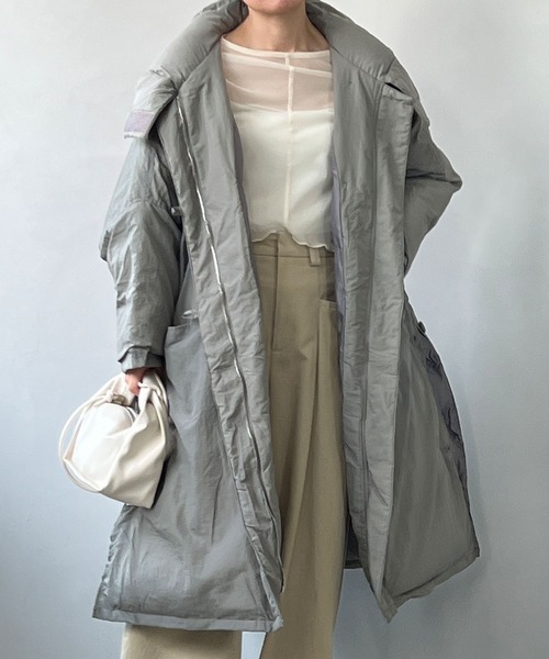 【新品】chuclla ロングダウンコート chw22a007 グレー chuclla（チュクラ）の「スリットルーズ ロングダウンコート