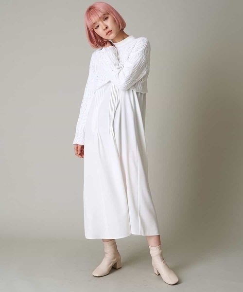 A de a.v.v(アードアー・ヴェ・ヴェ)の「ピンタックフレア―ワンピ―ス(ワンピース・レディース・ホワイト/ライトピンク・39)」の3枚目の写真