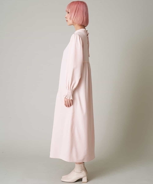 A de a.v.v(アードアー・ヴェ・ヴェ)の「ピンタックフレア―ワンピ―ス(ワンピース・レディース・ホワイト/ライトピンク・39)」の11枚目の写真