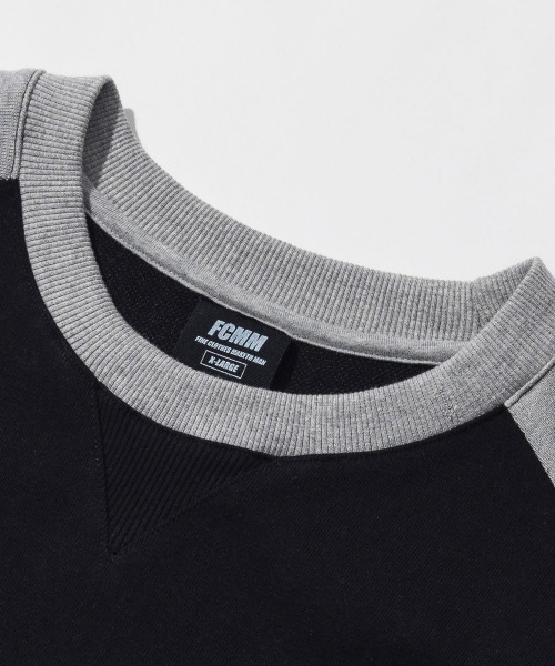 FCMM(エフシーエムエム)の「LOOSE FIT COLOR BLOCK SWEATSHIRTS/ルーズフィットカラーブロックスウェットシャツ(スウェット・メンズ・チャコールグレー/ブラック/オリーブ・MEDIUM/LARGE)」の5枚目の写真